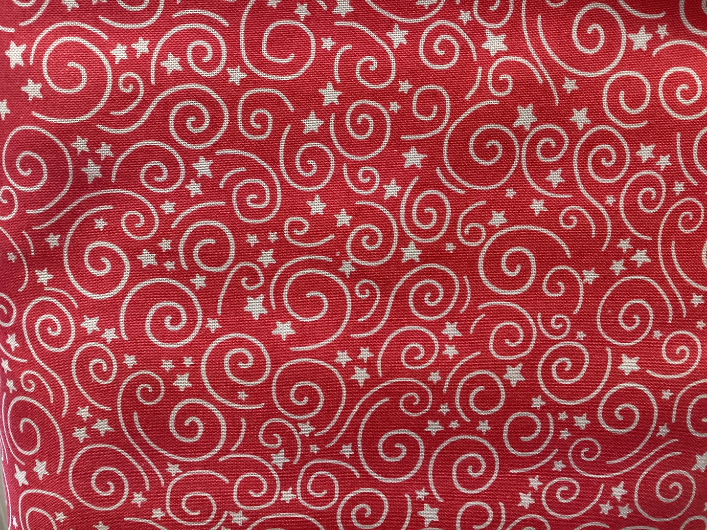 P&B patchwork america pame 04999 co: R RED SWIRLS