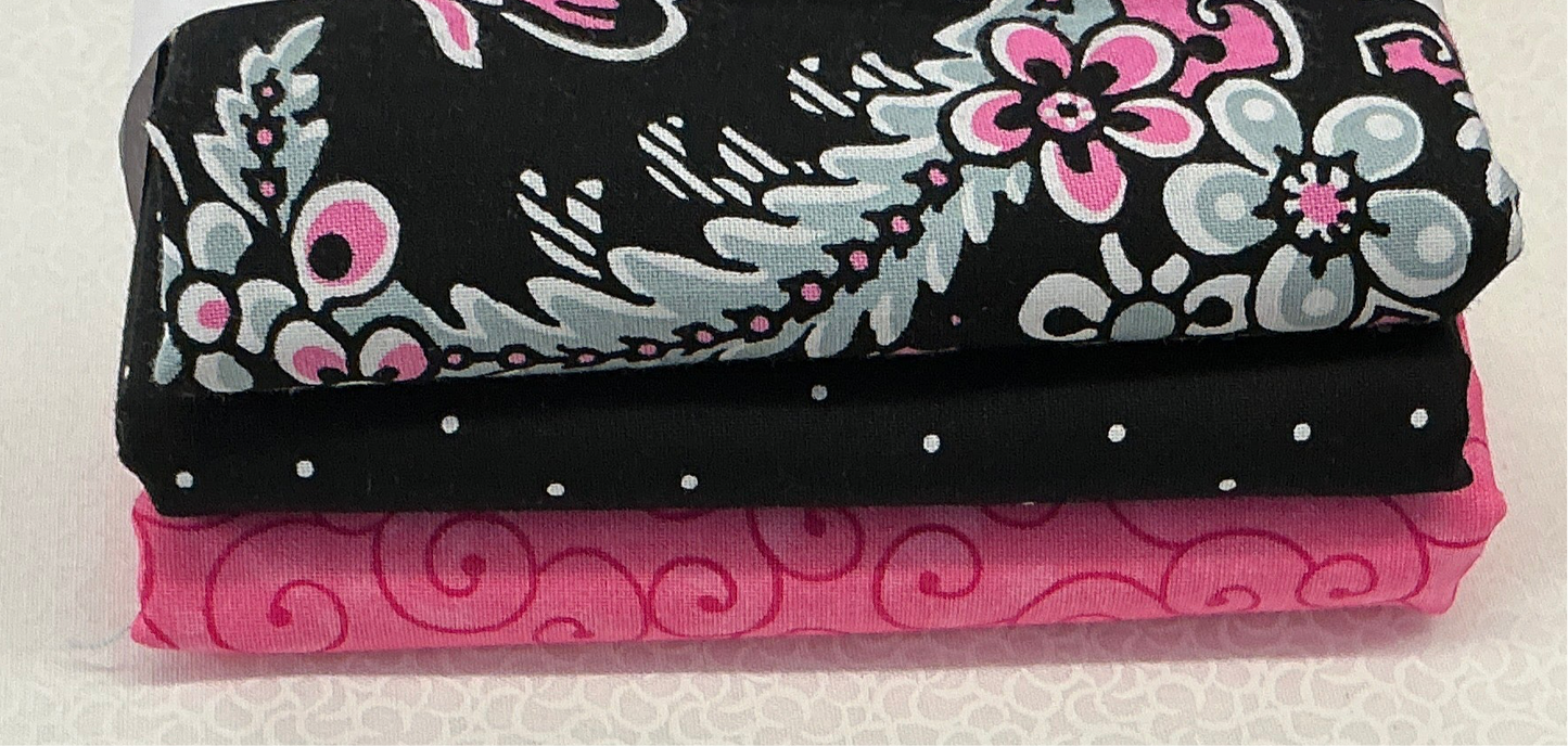 3 yard quilt kit black & pink floral