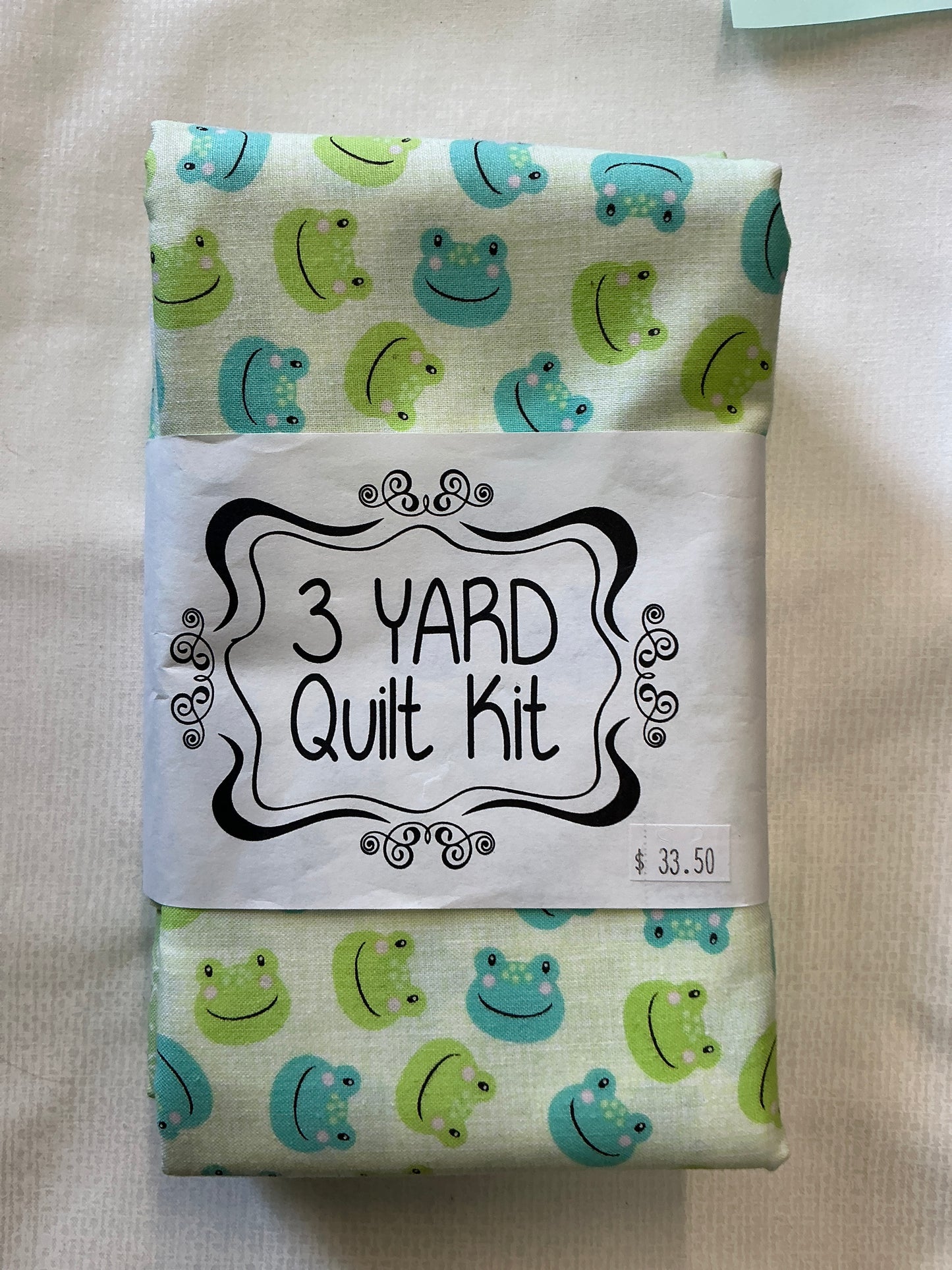 3 yard quilt kits~light green background with frogs