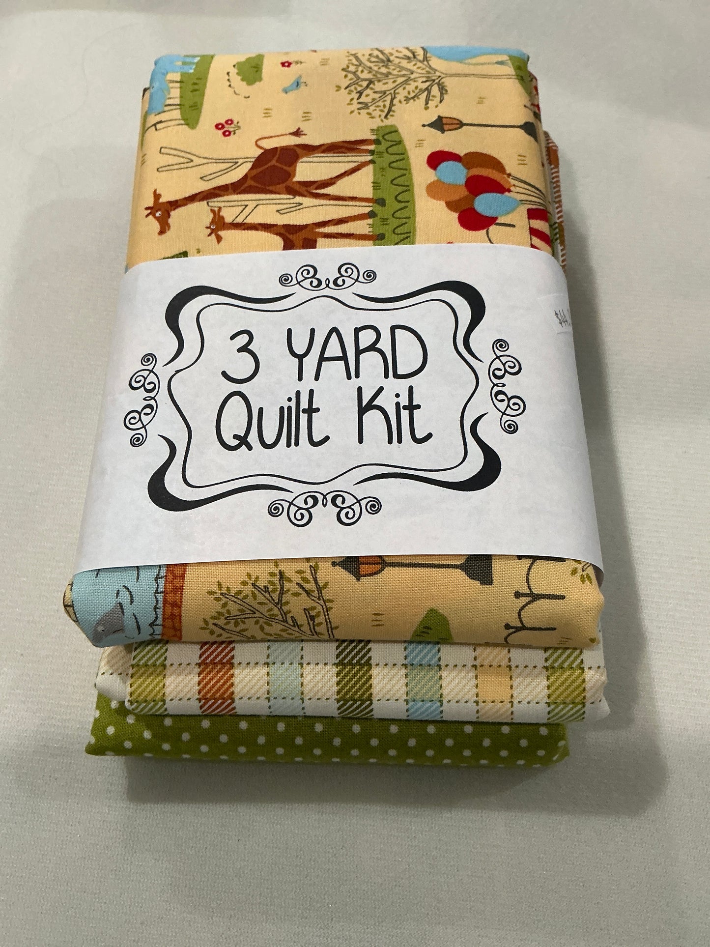3 yard quilt kit Mini Menagerie by Bernartex