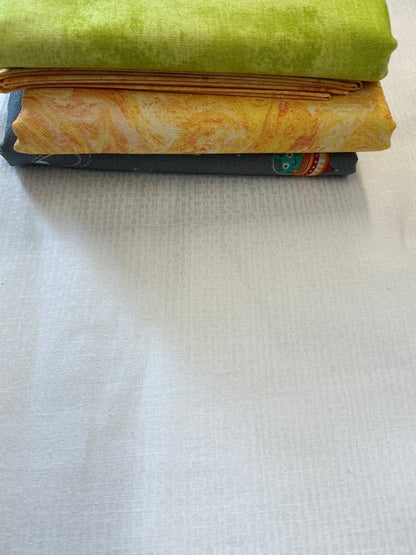 3 yard quilt kits~grey background aliens