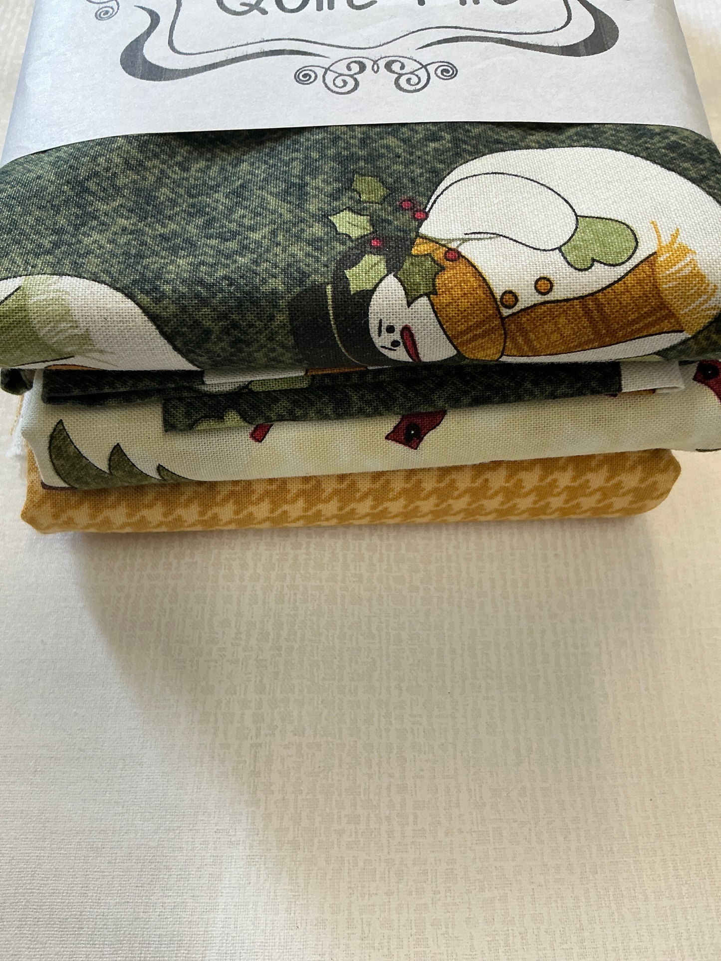 3 yard quilt kits~green background with snowmen