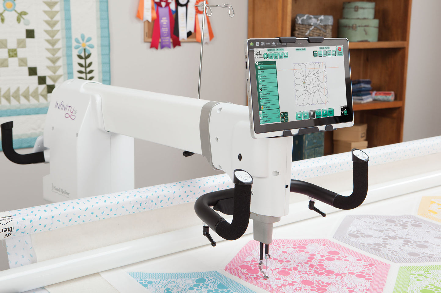 Handi Quilter Infinity Longarm quilting machine